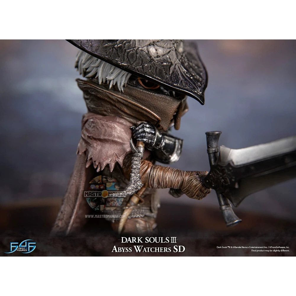 Statua SD degli Abyss Watchers di Dark Souls III prodotta da First 4 Figures, raffigurante il cavaliere con l'iconico cappuccio a punta, spadone e pugnale su base decorativa