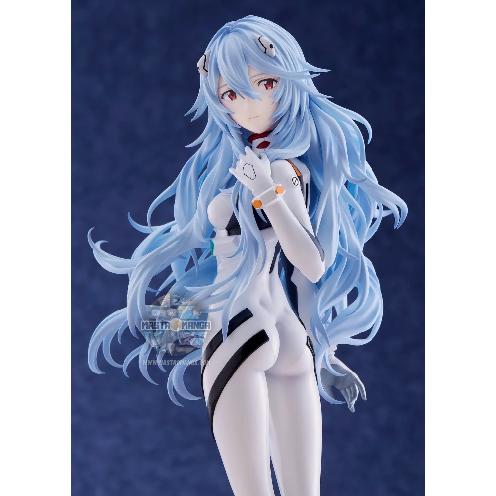 Statua di Rei Ayanami Voyage End dal film Evangelion 3.0+1.0 prodotta da Claynel, raffigurante Rei con i capelli lunghi in una posa eterea su una base ispirata al mare rosso