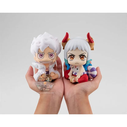 Monkey D. Luffy Gear Fifth One Piece Look Up