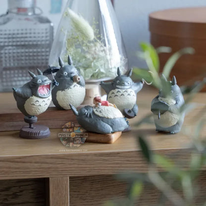 My Neighbor Totoro Figures Assortment 02 Display Box Studio Ghibli - Set di mini figure ufficiali dei personaggi iconici del capolavoro animato di Hayao Miyazaki