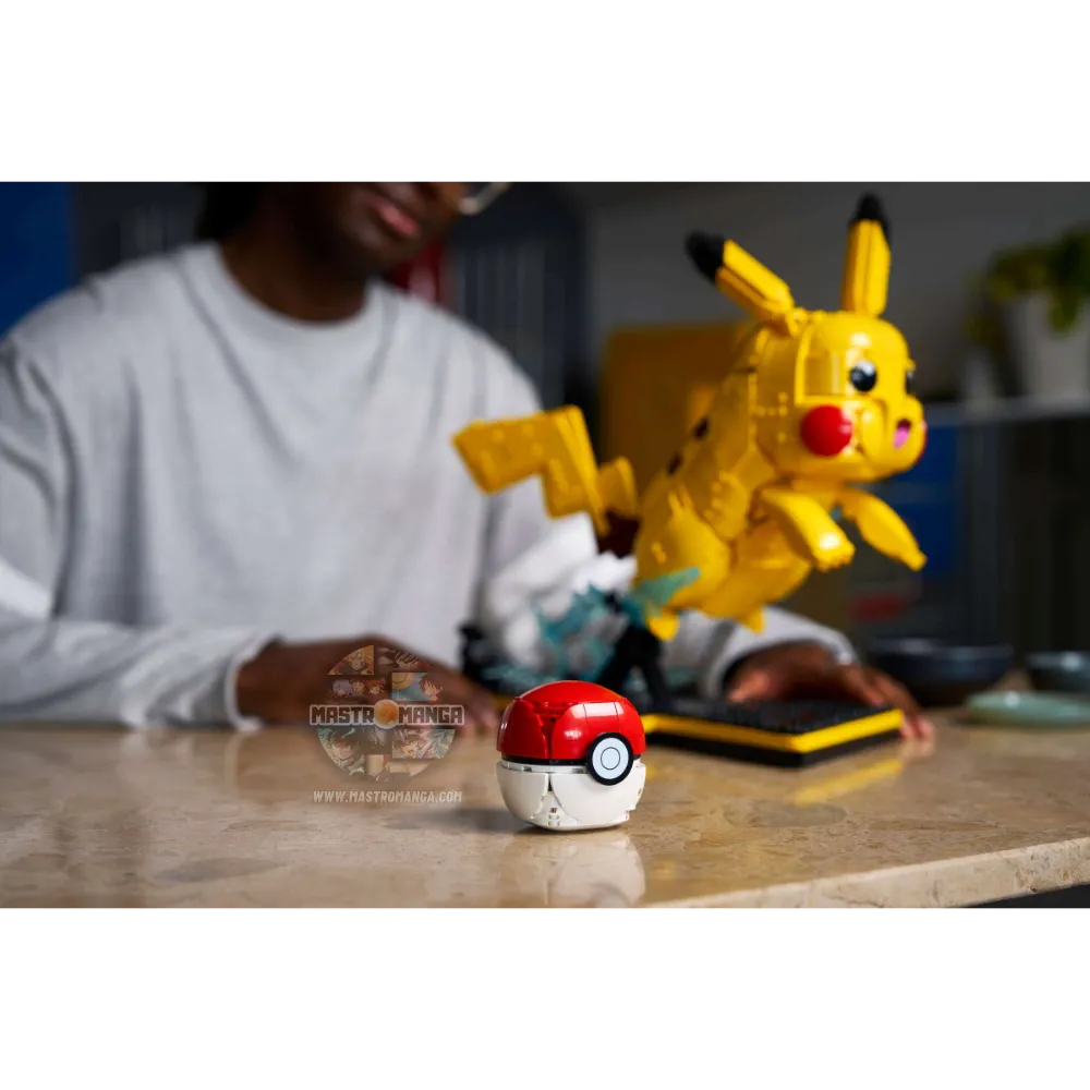 Pikachu & Poké Ball Pokémon LEGO