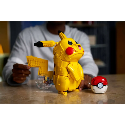 Pikachu & Poké Ball Pokémon LEGO