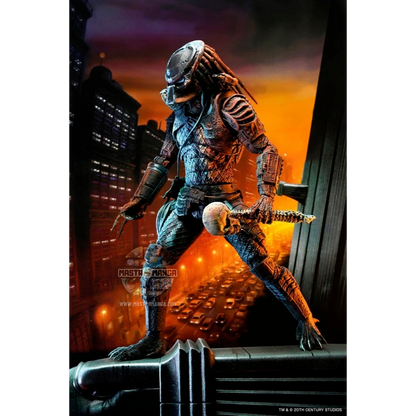 Action figure NECA del City Hunter Predator dalla serie Predator 2, versione Poster Series con colorazione speciale che richiama le luci e le ombre della locandina originale del film
