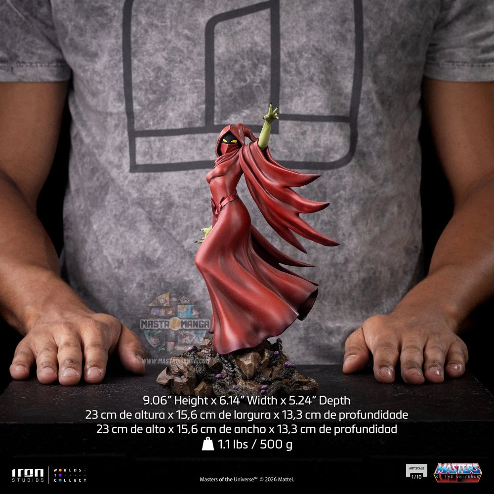 
Shadow Weaver Masters of the Universe Iron Studios - Statua da collezione ufficiale della misteriosa strega con mantello rosso e poteri oscuri