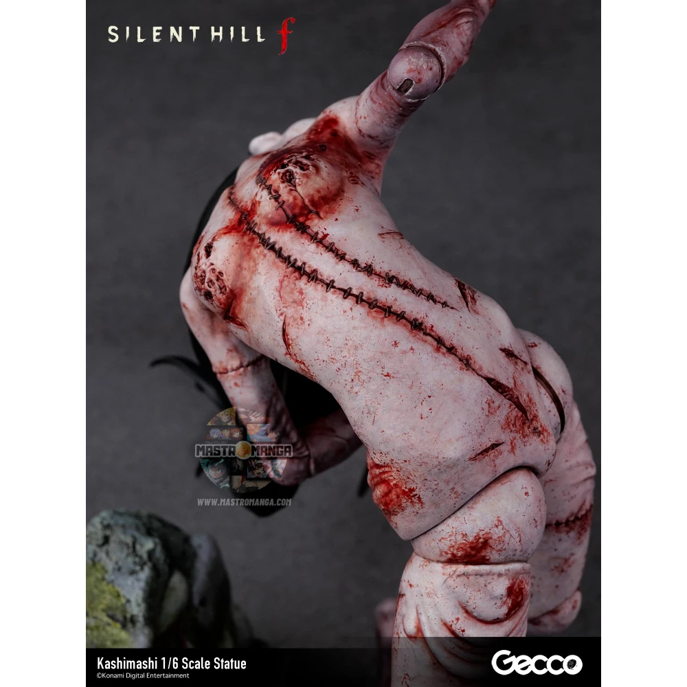 Statua da collezione Kashimashi dal videogioco Silent Hill f prodotta da Gecco, raffigurante una creatura grottesca composta da volti e fiori di giglio ragno rosso