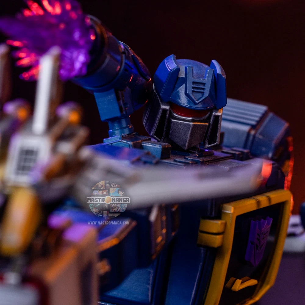 Soundwave Transformers Demi Scale