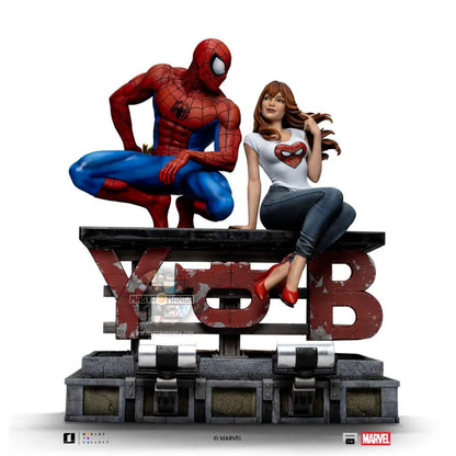 Spider-Man & Mary Jane Diorama