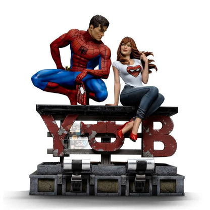 Spider-Man & Mary Jane Diorama