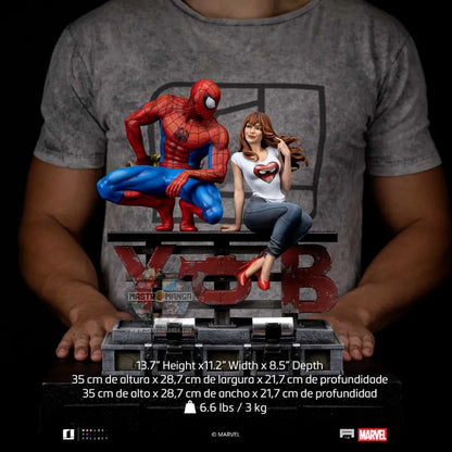 Spider-Man & Mary Jane Diorama