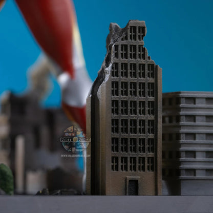 Ultraman Iron Studios - Statua da collezione ufficiale del leggendario eroe tokusatsu giapponese in iconico design argento e rosso