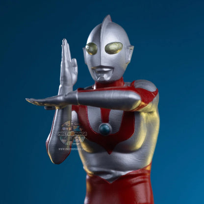 Ultraman Iron Studios - Statua da collezione ufficiale del leggendario eroe tokusatsu giapponese in iconico design argento e rosso