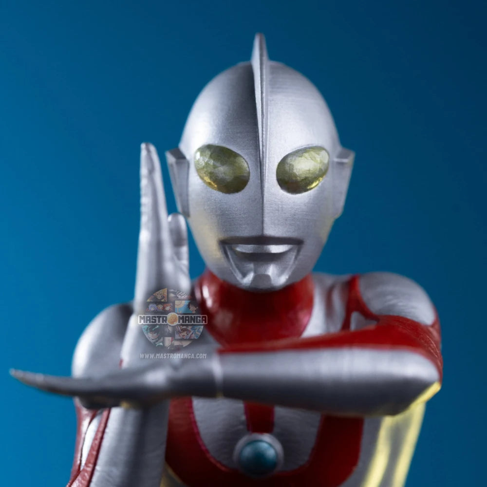 Ultraman Iron Studios - Statua da collezione ufficiale del leggendario eroe tokusatsu giapponese in iconico design argento e rosso