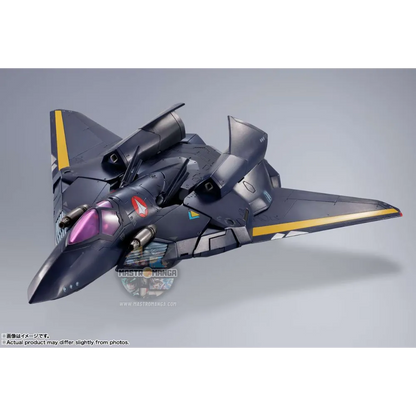 VF-17s Nightmare Stealth Valkyrie Gamlin Kizaki Macross 7 DX Chogokin