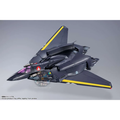 VF-17s Nightmare Stealth Valkyrie Gamlin Kizaki Macross 7 DX Chogokin
