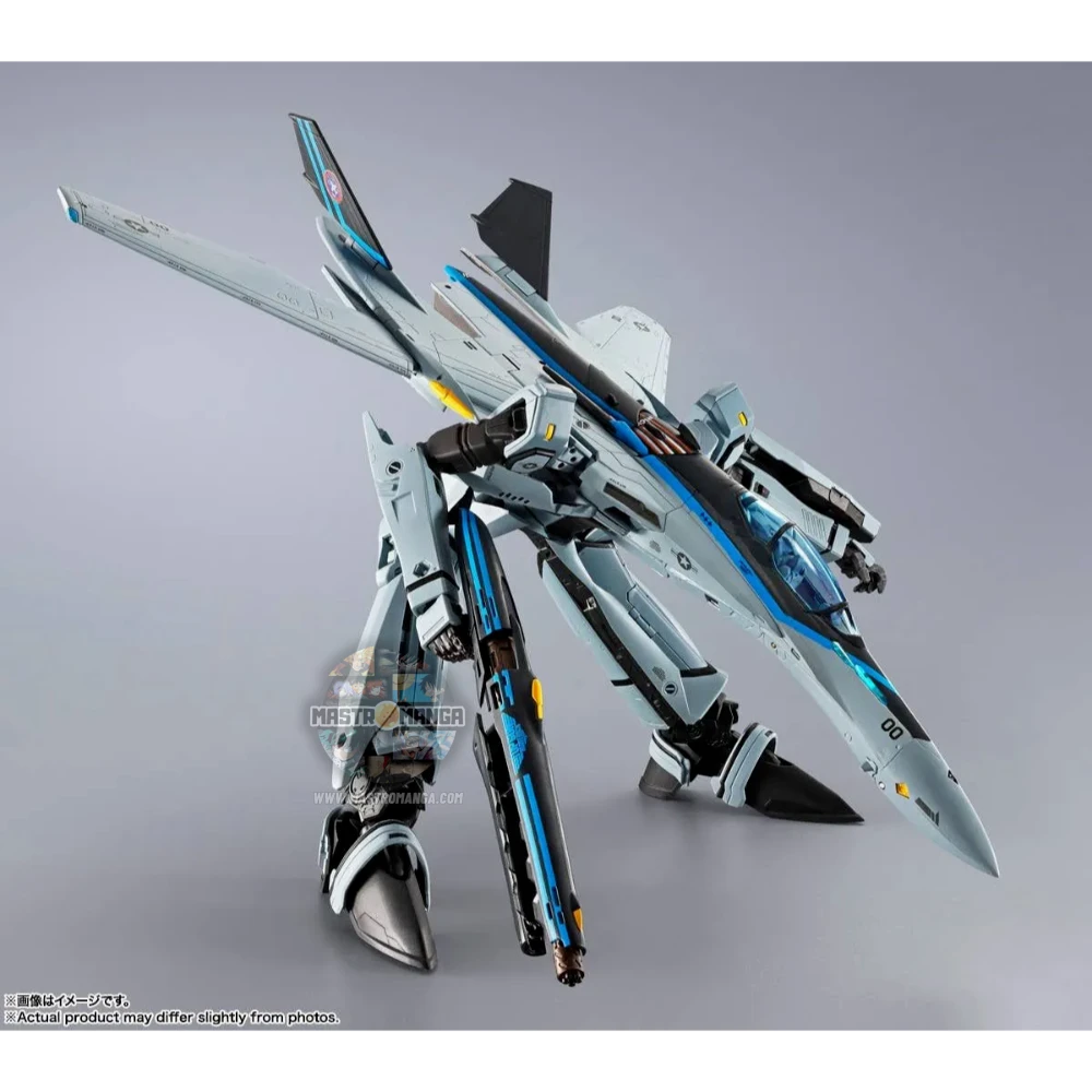 VF-25 Messiah Valkyrie Top Gun: Maverick DX Chogokin Macross