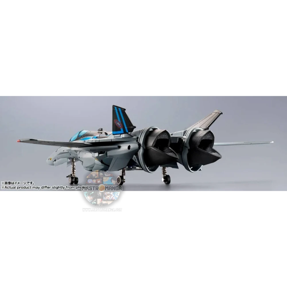 VF-25 Messiah Valkyrie Top Gun: Maverick DX Chogokin Macross